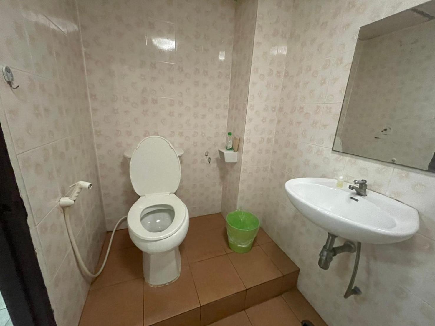 Oyo 75494 President Apartment Pattaya Εξωτερικό φωτογραφία