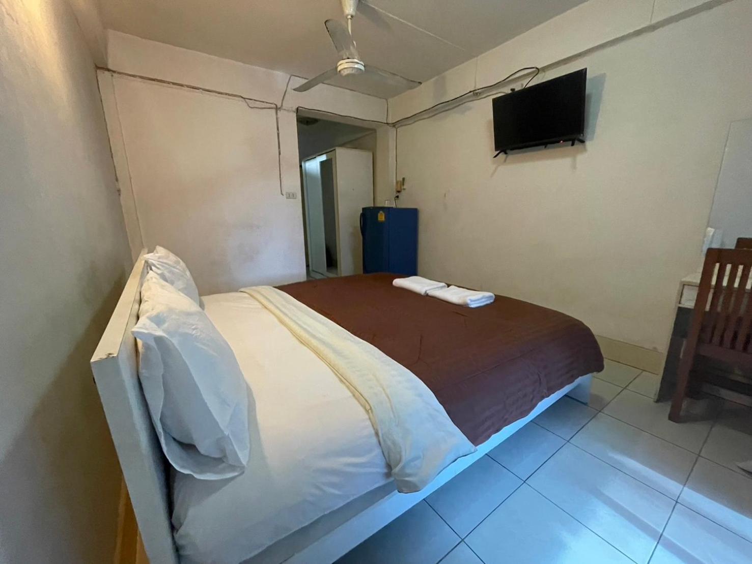 Oyo 75494 President Apartment Pattaya Εξωτερικό φωτογραφία