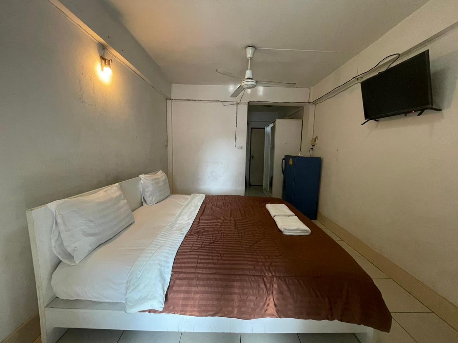 Oyo 75494 President Apartment Pattaya Εξωτερικό φωτογραφία