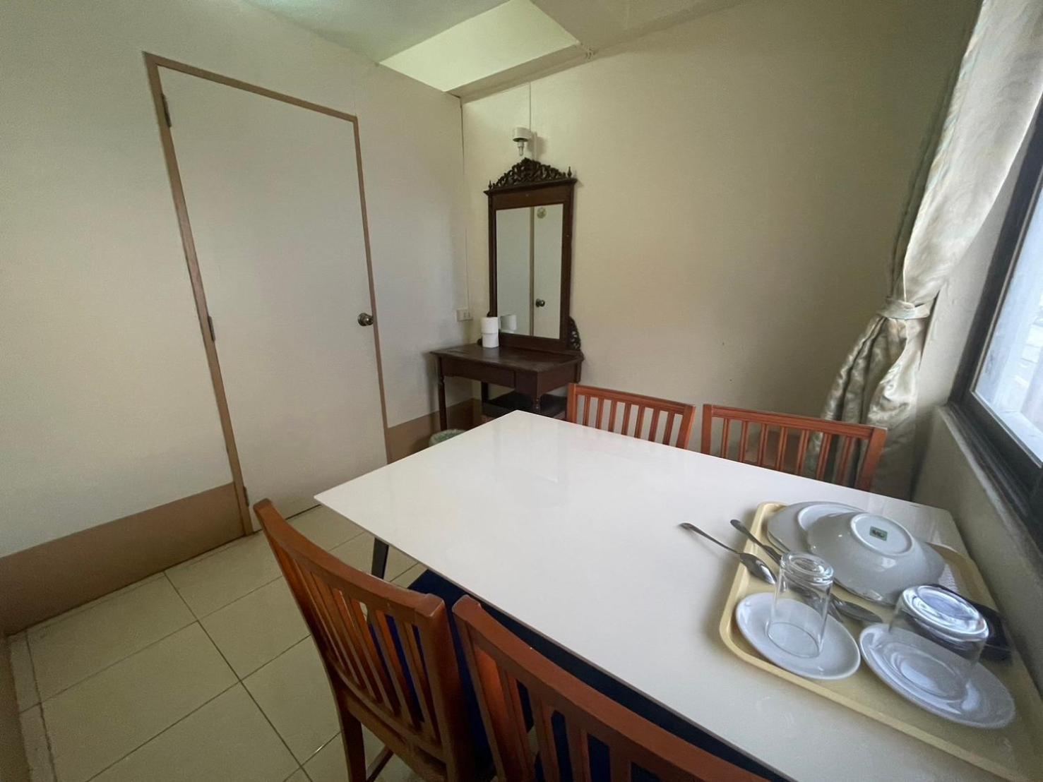 Oyo 75494 President Apartment Pattaya Εξωτερικό φωτογραφία