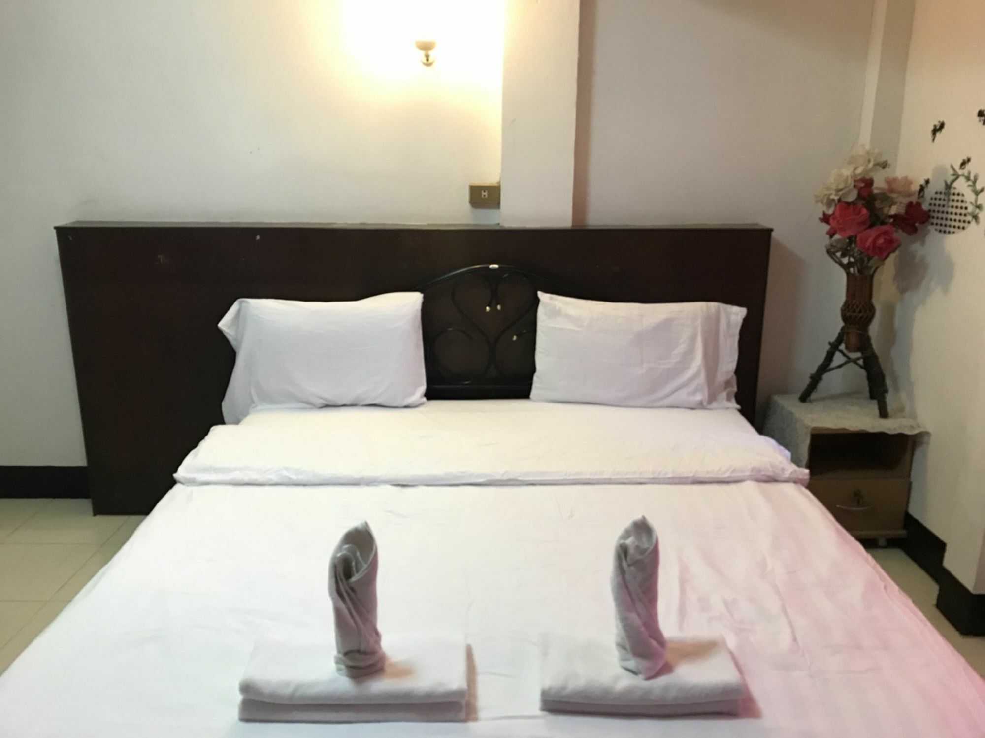 Oyo 75494 President Apartment Pattaya Εξωτερικό φωτογραφία